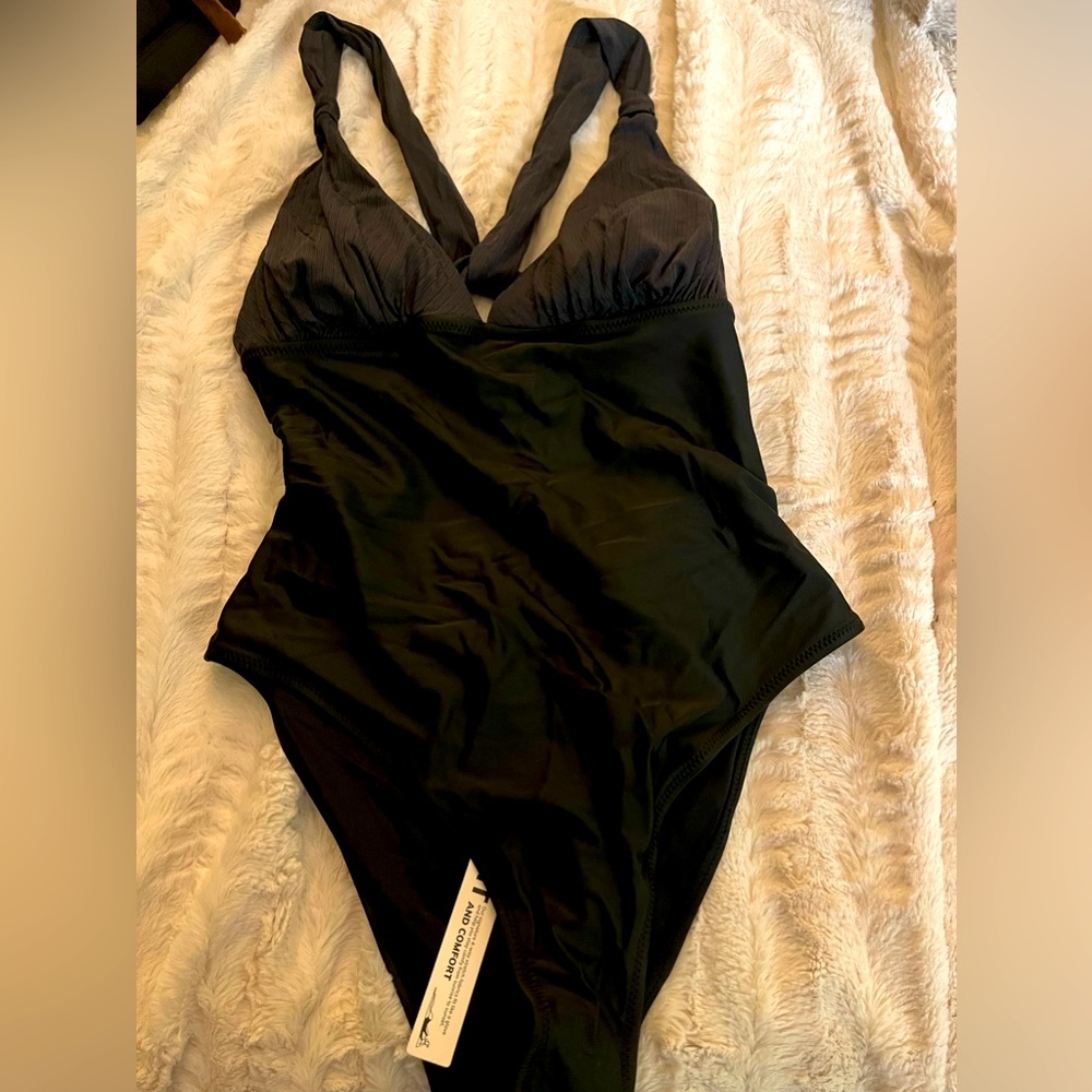 CUPSHE SWIMSUIT